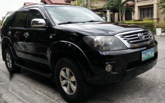 Selling Toyota Fortuner 2005 in Manila-1