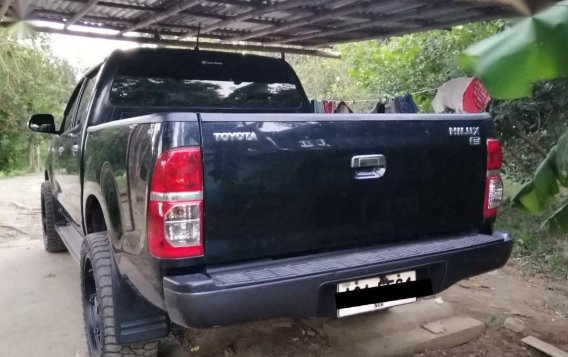 Black Toyota Hilux 2015 for sale in Batangas City-3
