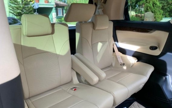 Toyota Alphard 2019 for sale in Quezon City-7