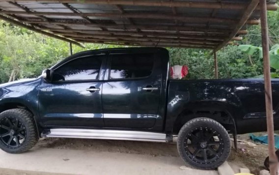 Black Toyota Hilux 2015 for sale in Batangas City-4