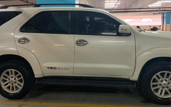 Selling White Toyota Fortuner 2016 in Manila-1