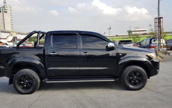 Sell Black 2007 Toyota Hilux in Cainta-5