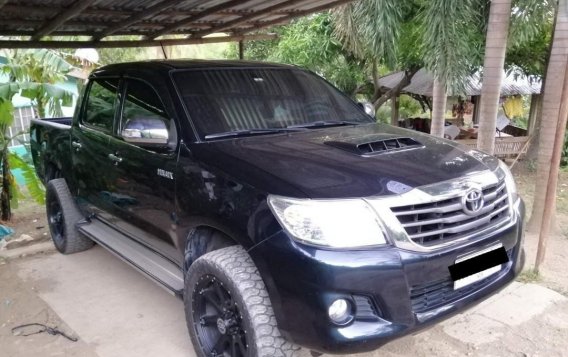 Black Toyota Hilux 2015 for sale in Batangas City-1