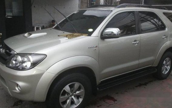 Sell Silver 2008 Toyota Fortuner in Manila-1