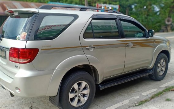 Silver Toyota Fortuner 2006 for sale in Cainta-9