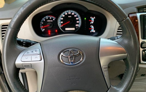 Silver Toyota Innova 2012 for sale in Automatic-4