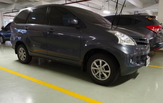 Selling Black Toyota Avanza 2014 in Pasay-1