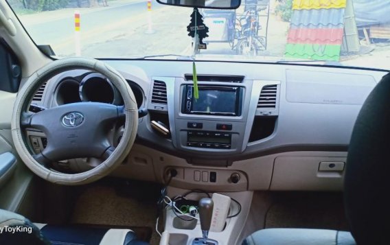 Silver Toyota Fortuner 2006 for sale in Cainta-5