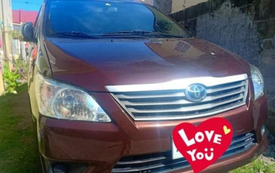 Brown Toyota Innova 2014 for sale in Manual