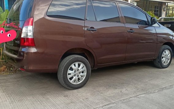 Brown Toyota Innova 2014 for sale in Manual-1