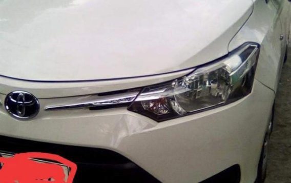 White Toyota Vios 2015 for sale in Manual