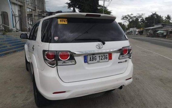 White Toyota Fortuner 2015 for sale in Manual