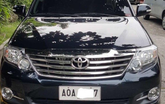 Black Toyota Fortuner 2015 SUV / MPV at Automatic  for sale in Manila-6