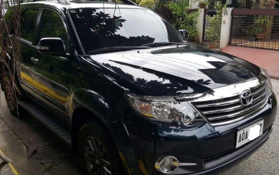 Black Toyota Fortuner 2015 SUV / MPV at Automatic  for sale in Manila-5