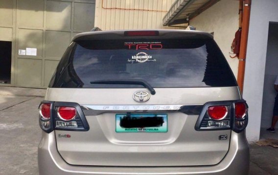 Selling Beige Toyota Fortuner 2013 in Bacoor-2