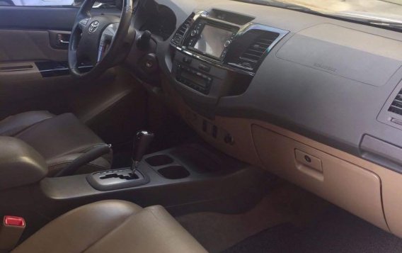 Selling Beige Toyota Fortuner 2013 in Bacoor-3