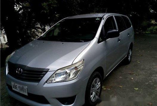 Silver Toyota Innova 2015 for sale in Manila-2