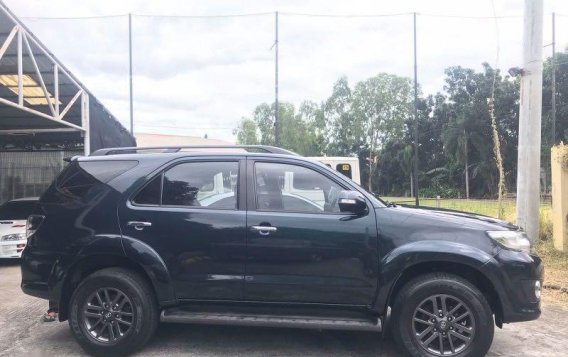 Black Toyota Fortuner 2015 SUV / MPV at Automatic  for sale in Manila