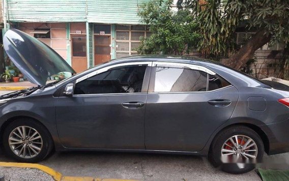  Grey Toyota Corolla altis 2016 for sale in Manila-4