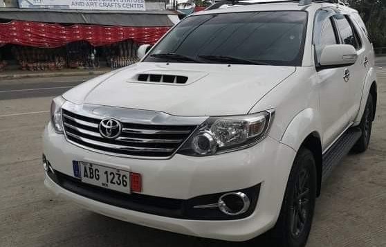 White Toyota Fortuner 2015 for sale in Manual-1