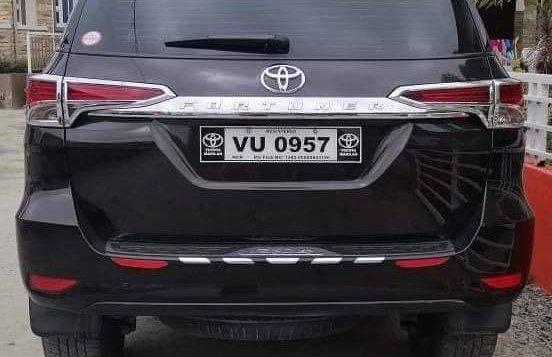 Selling Black Toyota Fortuner 2017 in Quezon City-3