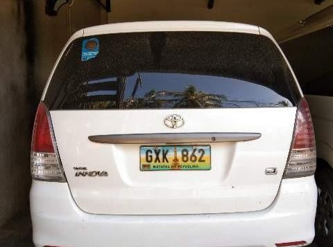 White Toyota Innova 2011 for sale in Manual-2