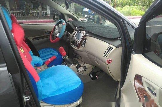 Selling Grey Toyota Innova 2015 in Manila-5