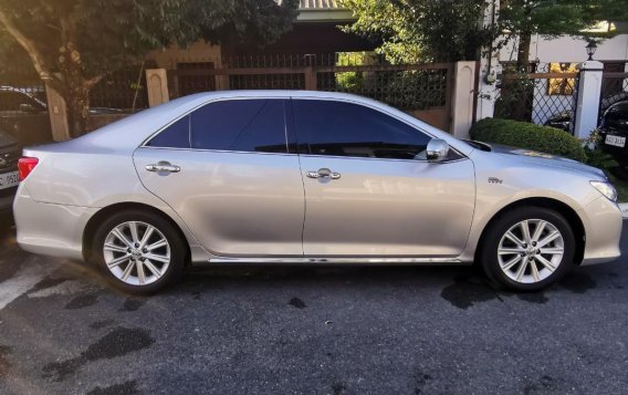Silver Toyota Camry 2012 for sale in Automatic-2