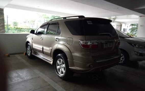 Toyota Fortuner 2010 for sale in Manila -8