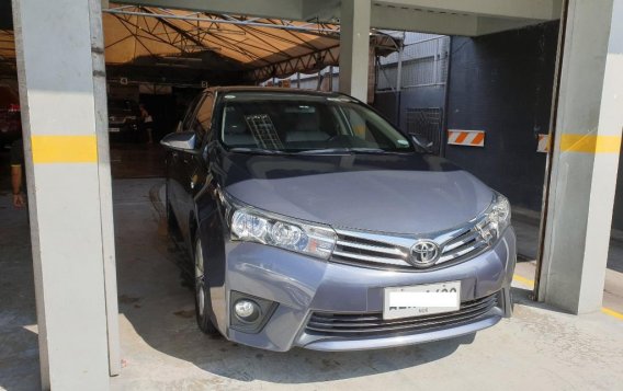 Sell Grey 2014 Toyota Corolla in Manila-5