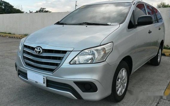 Selling Silver Toyota Innova 2015 in Manila