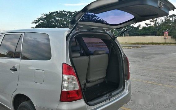 Selling Silver Toyota Innova 2015 in Manila-11