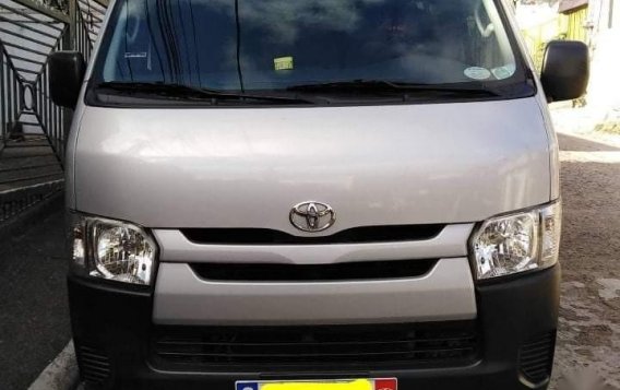 White Toyota Hiace 2016 for sale in Antipolo City-1
