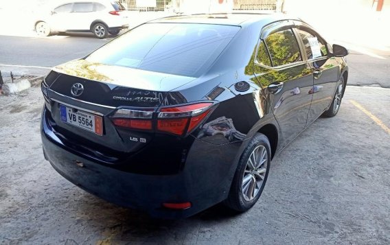 Sell Black 2016 Toyota Corolla altis in San Pedro-3