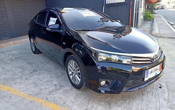 Sell Black 2016 Toyota Corolla altis in San Pedro