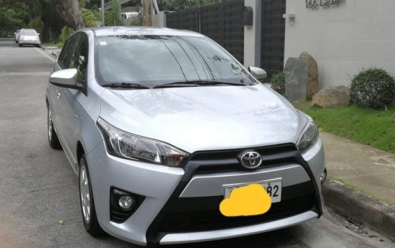 Silver Toyota Yaris 2014 for sale in Pasig-2