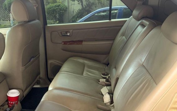 Selling Beige Toyota Fortuner 2011 in Quezon City-6