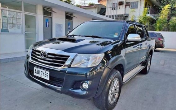 Selling Black Toyota Hilux 2015 in Antipolo