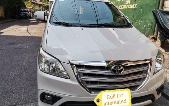 White Toyota Innova 2016 for sale in Manila