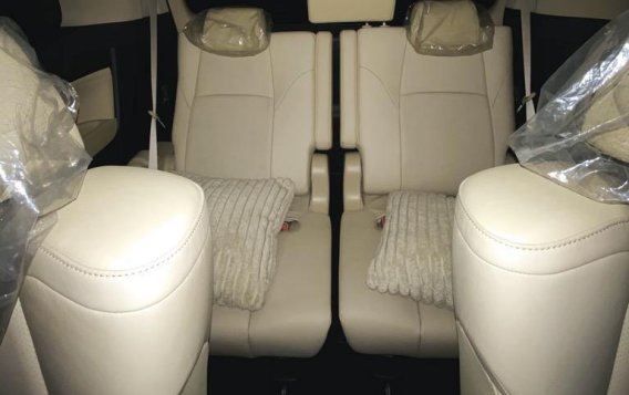 Black Toyota Alphard 2015 for sale in Automatic