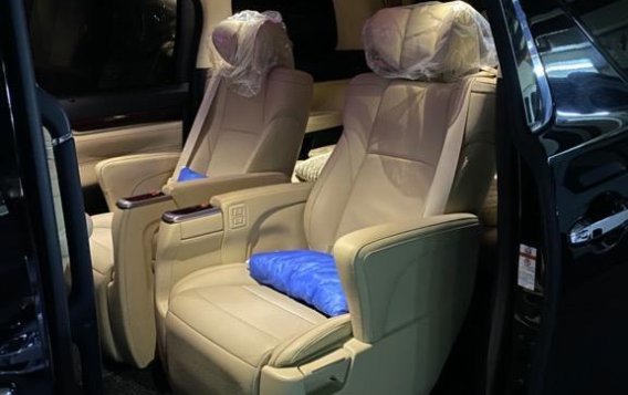 Black Toyota Alphard 2015 for sale in Automatic-2