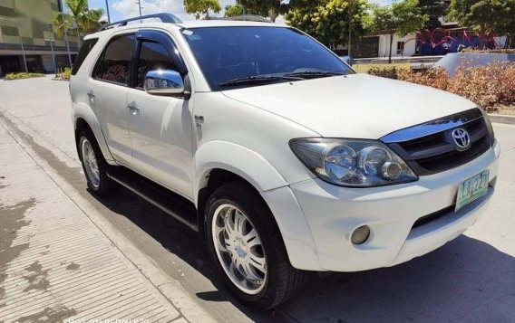 Sell White 2007 Toyota Fortuner in Muntinlupa-4