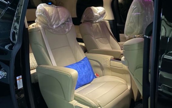 Black Toyota Alphard 2015 for sale in Automatic-6