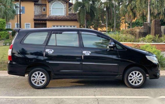 Selling Black Toyota Innova 2014 in Quezon City-5