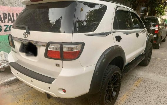 Sell 2011 Toyota Fortuner in Pasay-1
