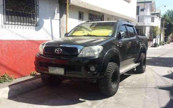 Sell 2009 Toyota Hilux in Manila