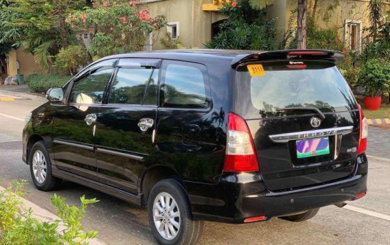 Selling Black Toyota Innova 2014 in Quezon City-3