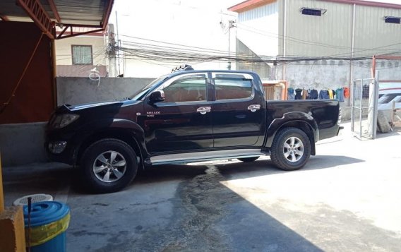 Black Toyota Hilux 2010 for sale in Manual-1