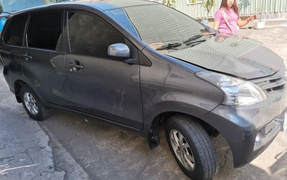 Grey Toyota Avanza 2015 for sale in Manual-1
