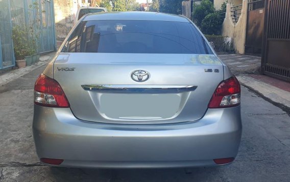 Selling Silver Toyota Vios 2000 in Makati-1